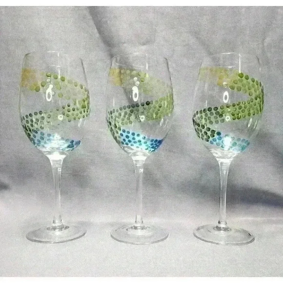 Yellow Green & Blue Ombre Polka Dot Swirl Wine Glass 20 oz (Set of 3 Glasses) - Picture 2 of 4
